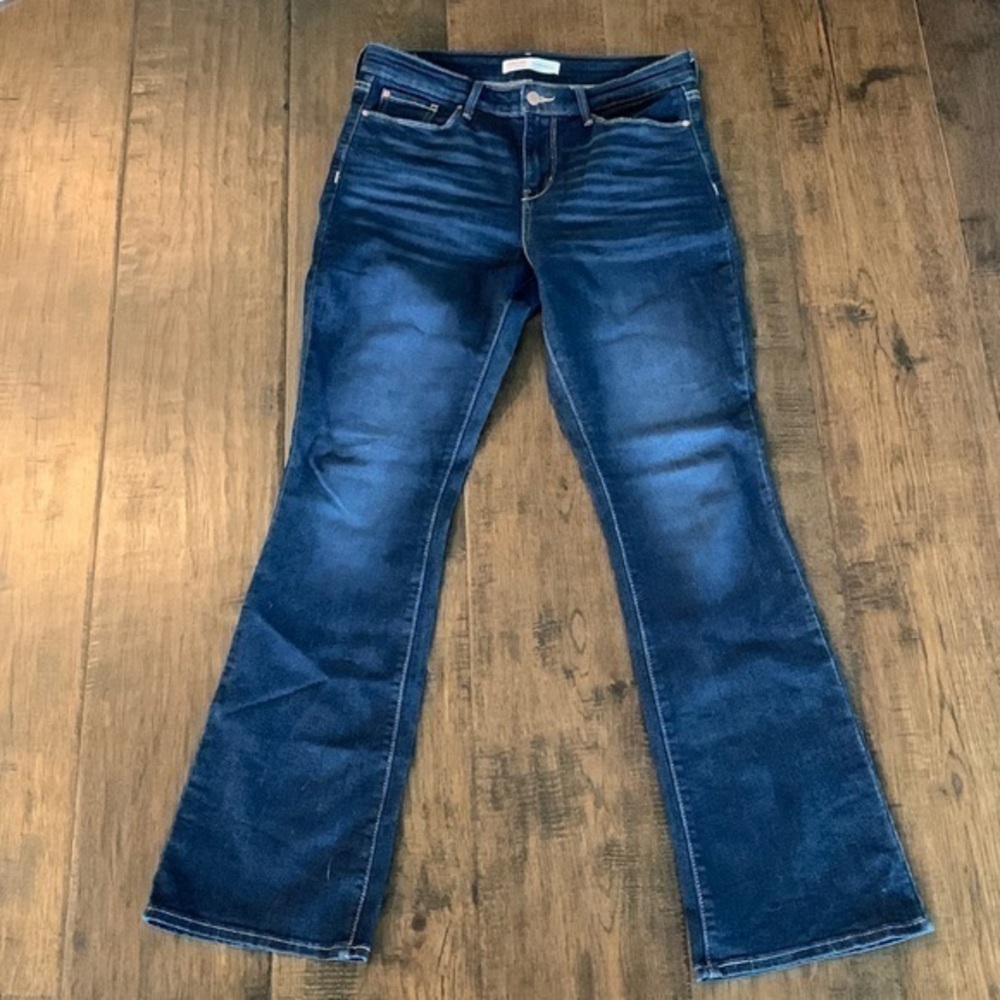 Levi’s Signature Mid-rise Bootcut Jeans‎ size 8/29x32